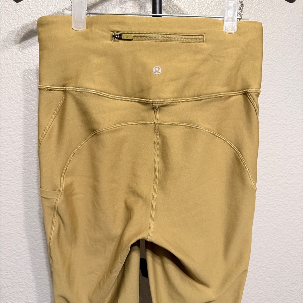 Lululemon Flurry Up High-Rise Fleece Lined Leggings 28"
in ‘Grape Leaf’ - Size 8 - Picture 8 of 11